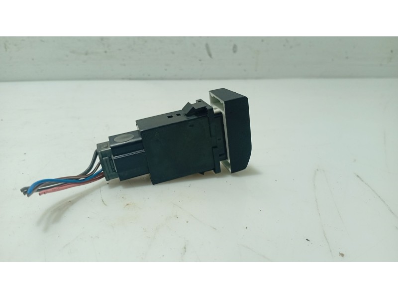 Recambio de interruptor para hyundai xg 3.0 xg referencia OEM IAM 9335039000  