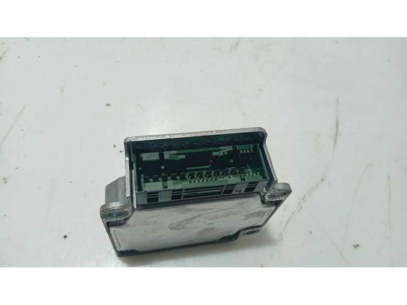 Recambio de centralita airbag para chevrolet aveo / kalos sedán (t200) 1.4 referencia OEM IAM 96442710  5WY67040