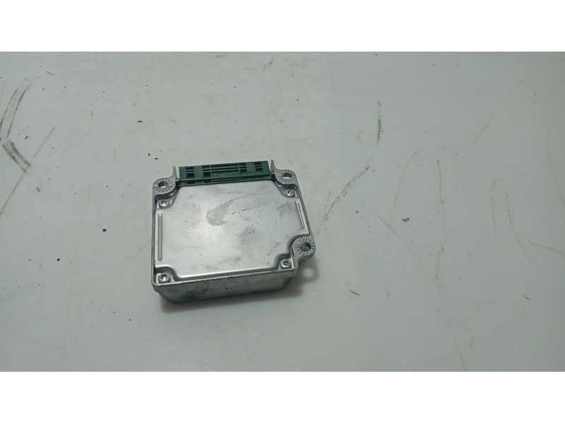 Recambio de centralita airbag para chevrolet aveo / kalos sedán (t200) 1.4 referencia OEM IAM 96442710  5WY67040