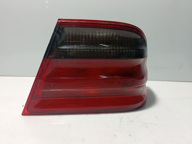 Recambio de piloto trasero derecho para mercedes-benz clase e (w210) berlina diesel referencia OEM IAM A2108204464  