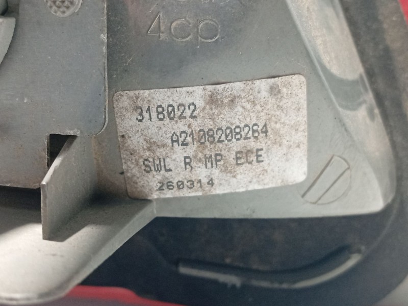 Recambio de piloto trasero derecho para mercedes-benz clase e (w210) berlina diesel referencia OEM IAM A2108204464  