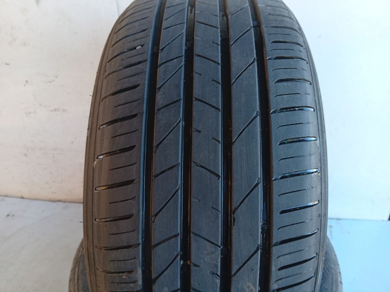 Recambio de neumaticos para bmw x5 (e53) 3.0 d referencia OEM IAM   