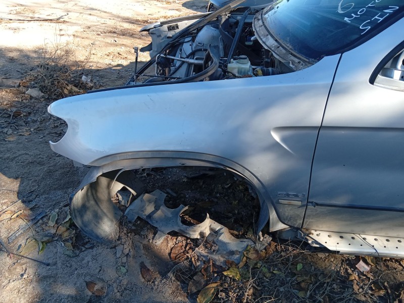 Recambio de aleta delantera izquierda para bmw x5 (e53) 3.0 d referencia OEM IAM 41357000385  