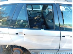 Recambio de puerta trasera derecha para bmw x5 (e53) 3.0 d referencia OEM IAM 41528256828  