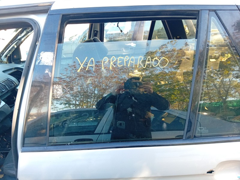 Recambio de luna trasera izquierda para bmw x5 (e53) 3.0 d referencia OEM IAM 51348402571  