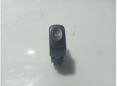 Recambio de mando elevalunas delantero derecho para renault clio ii (bb_, cb_) 1.2 (bb0a, bb0f, bb10, bb1k, bb28, bb2d, bb2h, cb