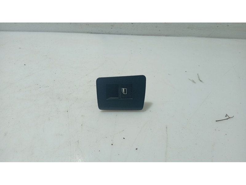 Recambio de mando elevalunas delantero derecho para bmw x5 (e53) 3.0 d referencia OEM IAM 61316962507  