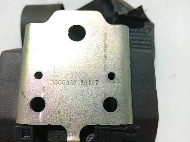 Recambio de cinturon seguridad trasero central para nissan primastar autobús (x83) dci 100 referencia OEM IAM   