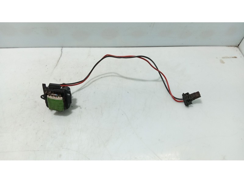 Recambio de resistencia ventilador para nissan primastar autobús (x83) dci 100 referencia OEM IAM 8200045082  