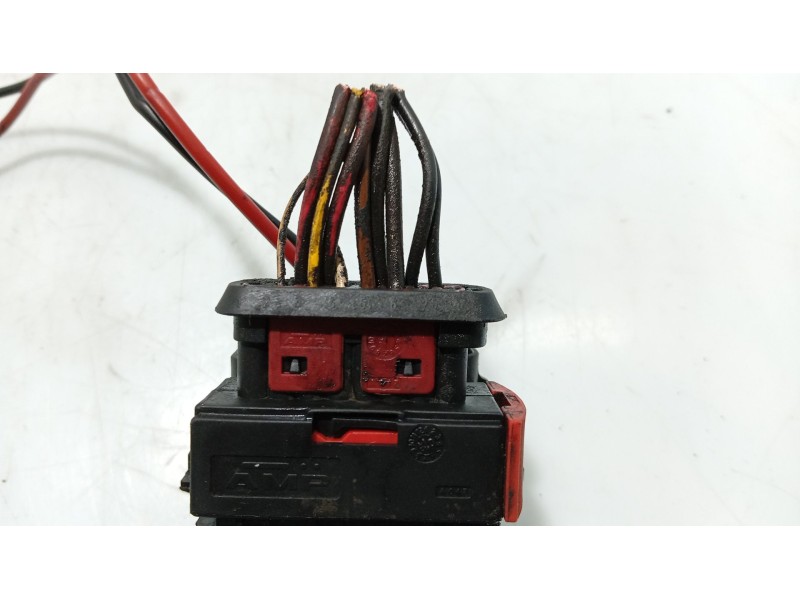 Recambio de resistencia ventilador para nissan primastar autobús (x83) dci 100 referencia OEM IAM 8200045082  