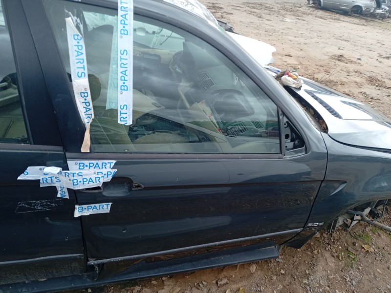 Recambio de puerta delantera derecha para bmw x5 (e53) 3.0 d referencia OEM IAM 41518256824  