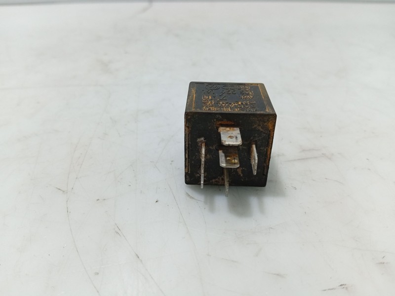 Recambio de rele para volkswagen t4 transporter/furgoneta (mod. 1991) referencia OEM IAM   