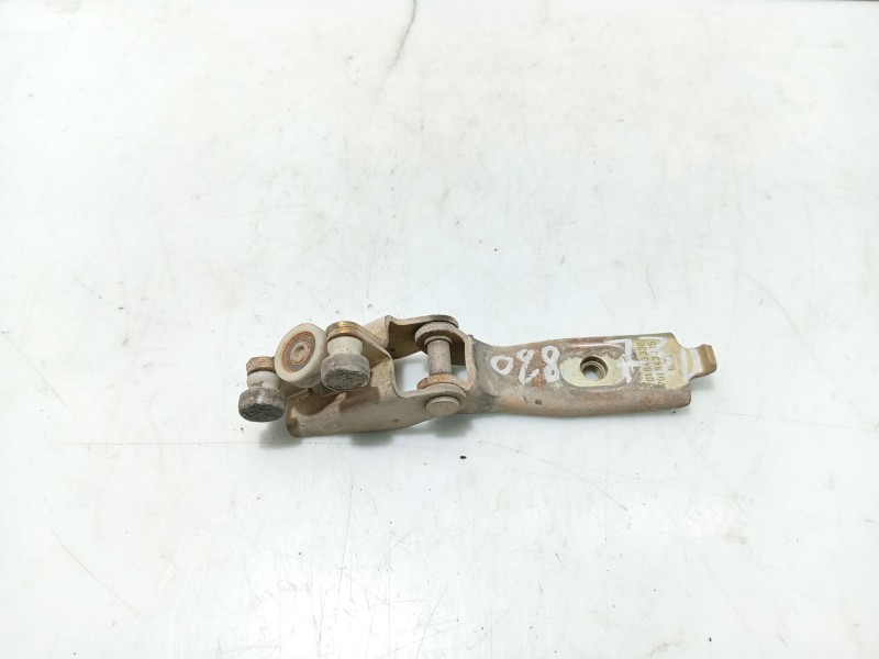 Recambio de soporte para volkswagen t4 transporter/furgoneta (mod. 1991) referencia OEM IAM   