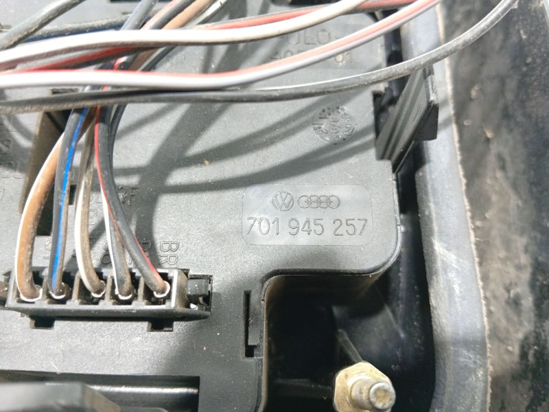 Recambio de piloto trasero derecho para volkswagen t4 transporter/furgoneta (mod. 1991) referencia OEM IAM   