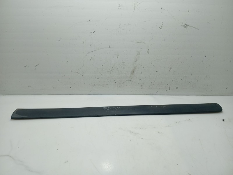 Recambio de moldura para hyundai atos (mx) 1.0 i referencia OEM IAM 8772202000  