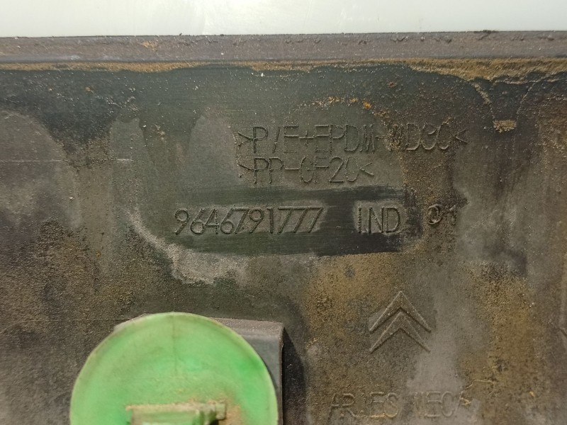 Recambio de moldura para citroën c4 i (lc_) 1.6 hdi referencia OEM IAM 9646791777  