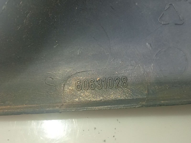 Recambio de moldura para alfa romeo 156 (932_) 1.9 jtd (932b2) referencia OEM IAM 60631028  