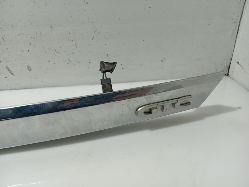 Recambio de moldura para opel astra h (a04) 1.6 (l48) referencia OEM IAM   