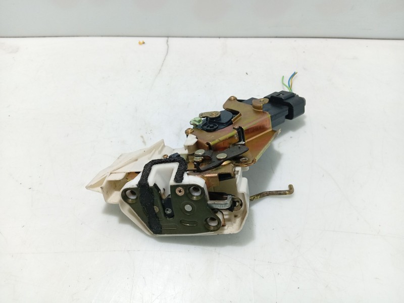 Recambio de cerradura puerta trasera izquierda para suzuki ignis rm (mh) referencia OEM IAM 8230286G10  