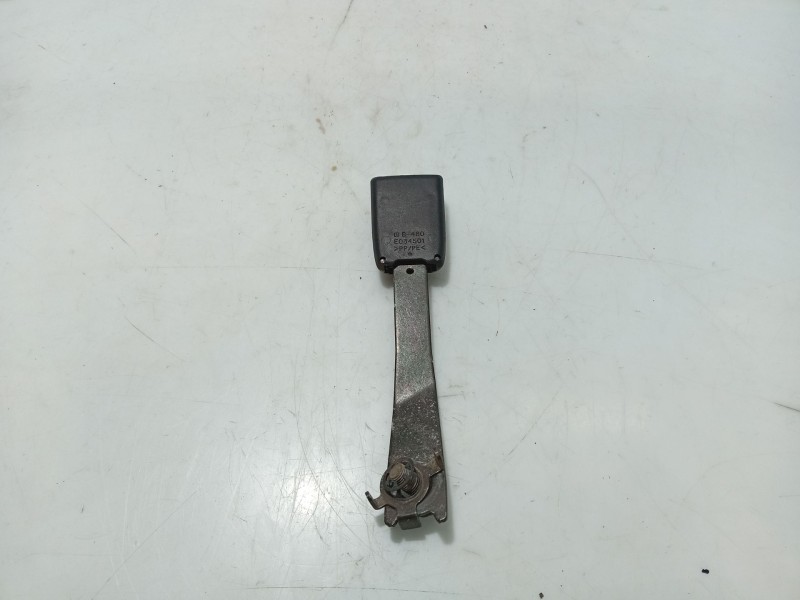 Recambio de anclaje cinturon delantero derecho para suzuki ignis rm (mh) referencia OEM IAM   