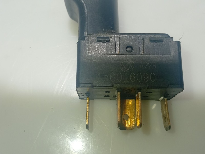 Recambio de mando elevalunas delantero derecho para alfa romeo 156 (932_) 1.9 jtd (932b2) referencia OEM IAM 156016090  