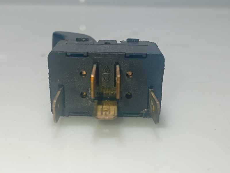 Recambio de mando elevalunas delantero derecho para alfa romeo 156 (932_) 1.9 jtd (932b2) referencia OEM IAM 156016090  