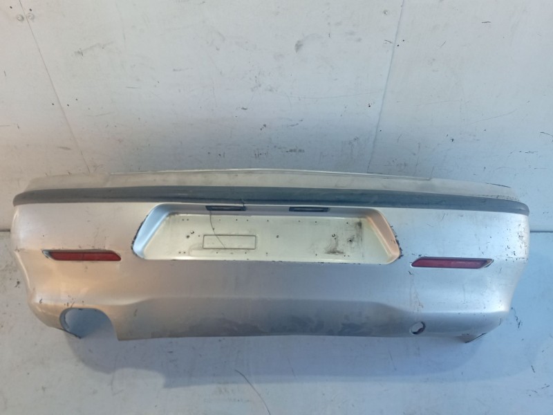 Recambio de paragolpes trasero para alfa romeo 156 (932_) 1.9 jtd (932b2) referencia OEM IAM 156048553  