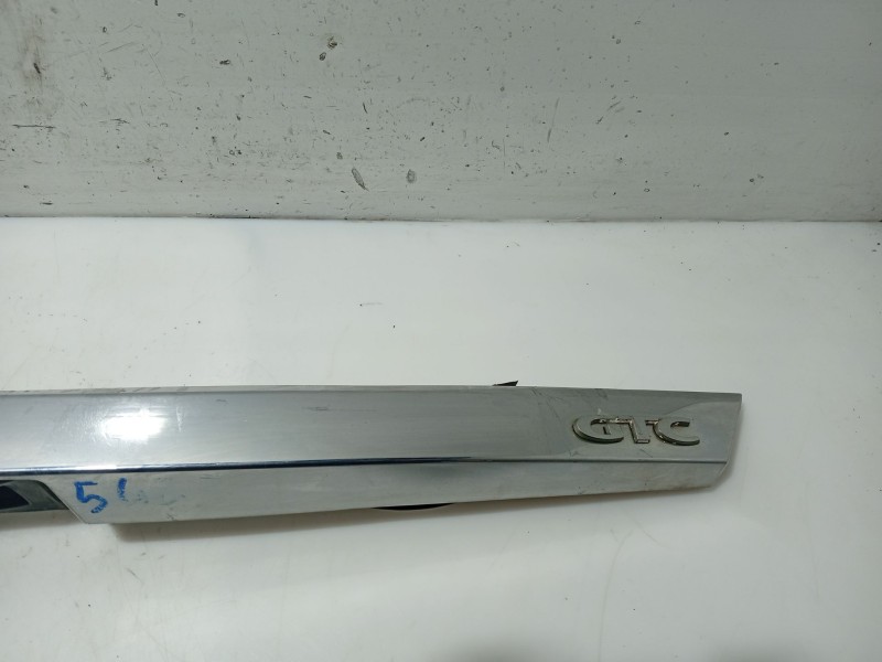 Recambio de moldura para opel astra h gtc (a04) 1.4 (l08) referencia OEM IAM   