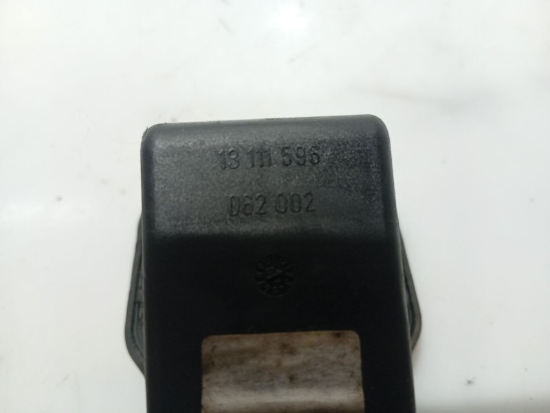 Recambio de tapa combustible para opel astra h gtc (a04) 1.4 (l08) referencia OEM IAM   