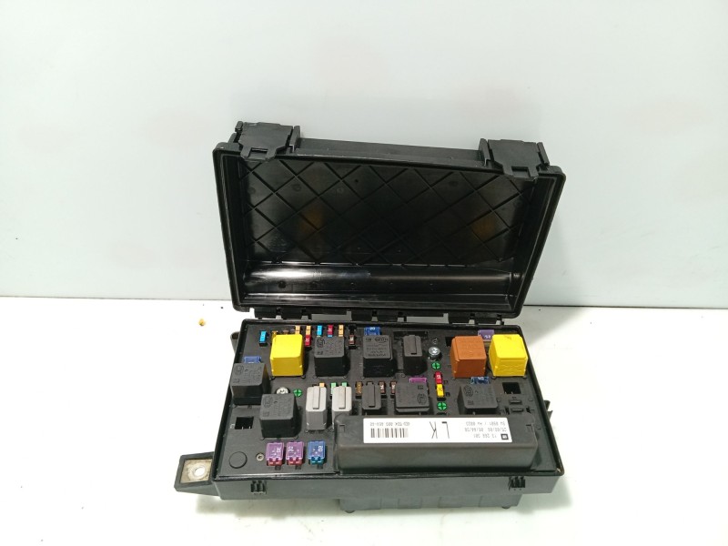 Recambio de caja reles / fusibles para opel astra h (a04) 1.6 (l48) referencia OEM IAM   