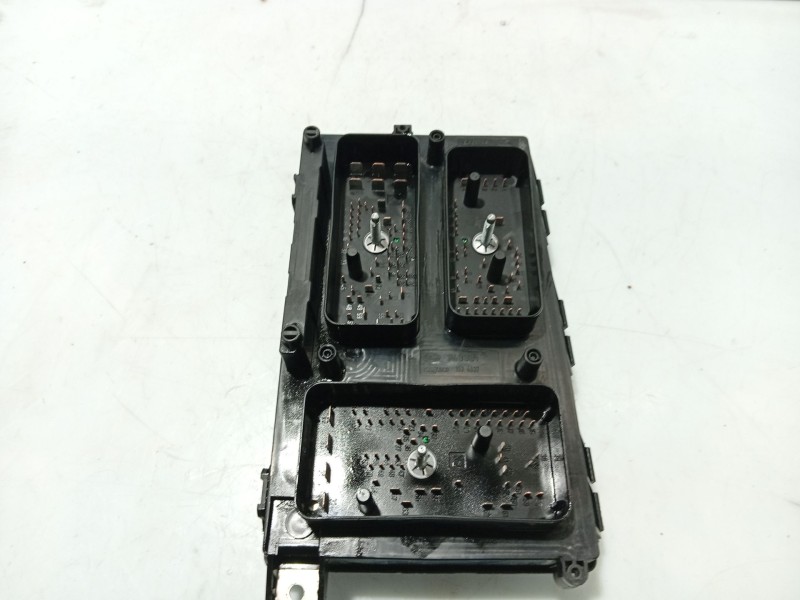 Recambio de caja reles / fusibles para opel astra h (a04) 1.6 (l48) referencia OEM IAM   