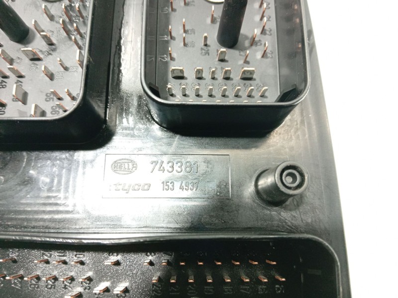 Recambio de caja reles / fusibles para opel astra h (a04) 1.6 (l48) referencia OEM IAM   