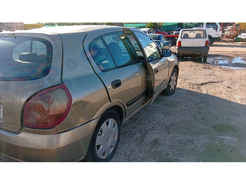 nissan almera ii hatchback (n16) del año 2003