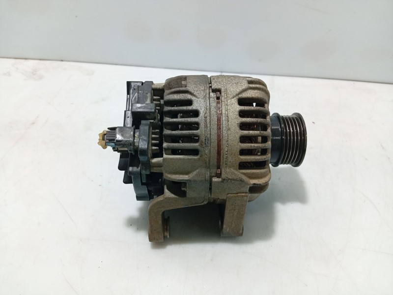 Recambio de alternador para opel astra h (a04) 1.6 (l48) referencia OEM IAM 95521456  