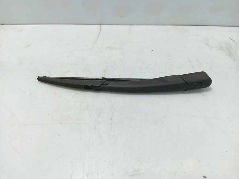 Recambio de brazo limpia trasero para opel astra h (a04) 1.6 (l48) referencia OEM IAM 93178858  