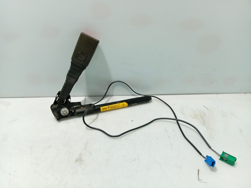 Recambio de anclaje cinturon delantero derecho para opel astra h (a04) 1.6 (l48) referencia OEM IAM   