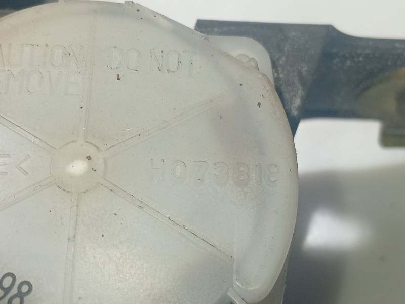 Recambio de cinturon seguridad trasero central para toyota corolla verso (zer_, zze12_, r1_) 2.0 d-4d (cur10_) referencia OEM IA