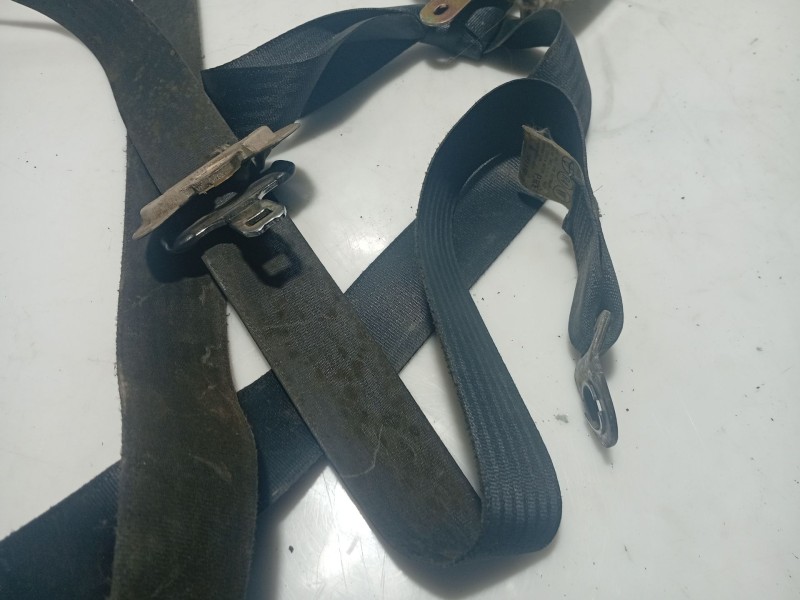 Recambio de cinturon seguridad delantero derecho para toyota corolla verso (zer_, zze12_, r1_) 2.0 d-4d (cur10_) referencia OEM 