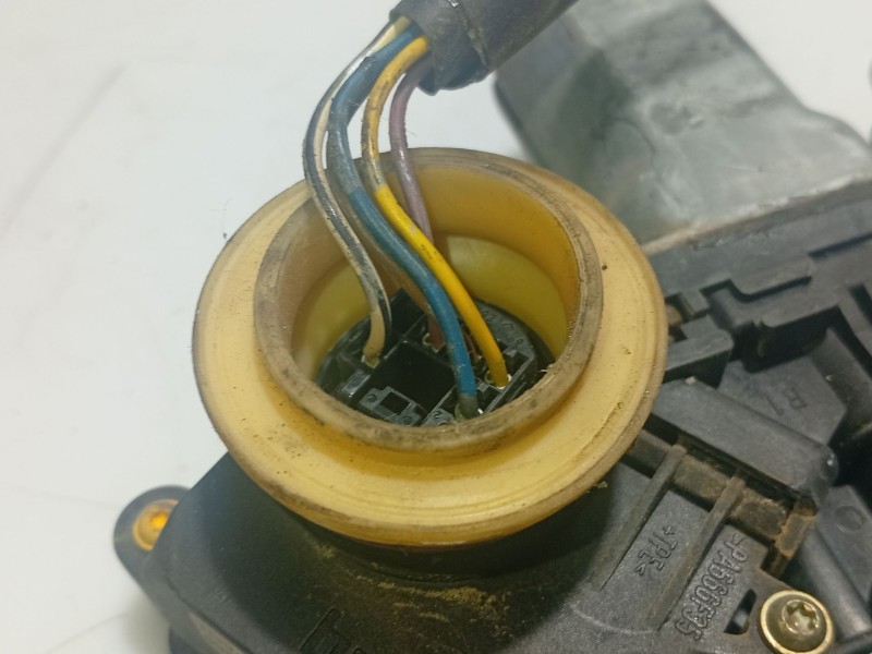 Recambio de elevalunas trasero derecho para toyota corolla verso (zer_, zze12_, r1_) 2.0 d-4d (cur10_) referencia OEM IAM 698300