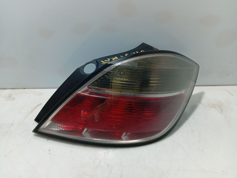 Recambio de piloto trasero derecho para opel astra h (a04) 1.6 (l48) referencia OEM IAM 93190305  