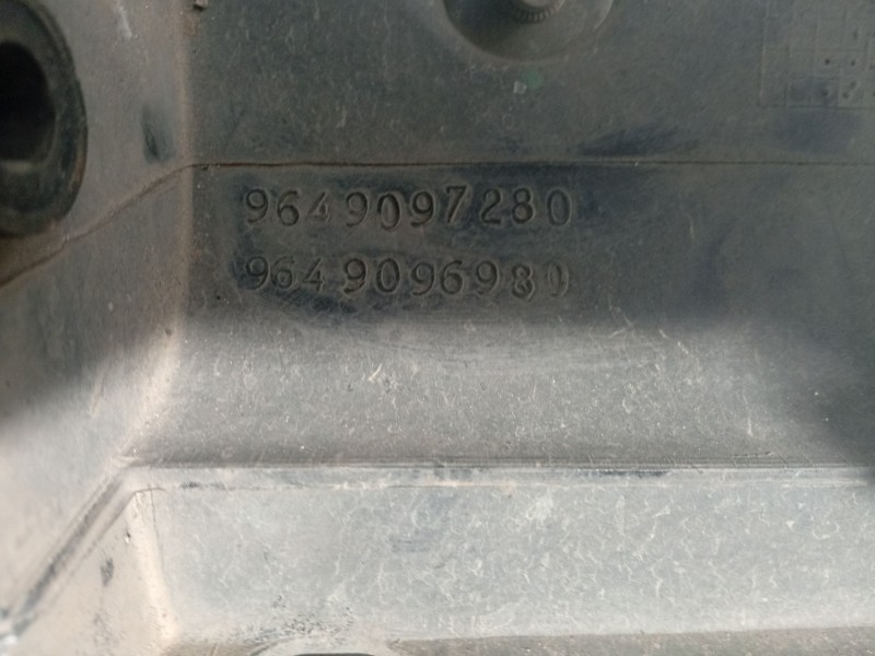 Recambio de panel frontal para peugeot 206 hatchback (2a/c) 1.4 i referencia OEM IAM 9649097280 9649096280 