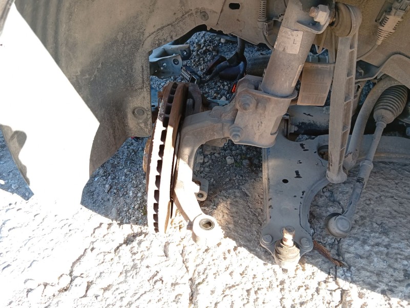 Recambio de mangueta delantera izquierda para opel astra h (a04) 1.6 (l48) referencia OEM IAM 13156041  