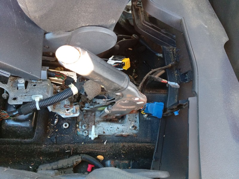 Recambio de palanca freno de mano para opel astra h (a04) 1.6 (l48) referencia OEM IAM 13237277  