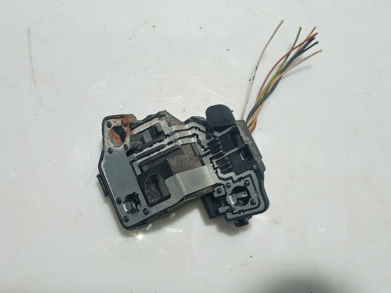 Recambio de portalamparas para peugeot 106 ii (1a_, 1c_) 1.1 i referencia OEM IAM 5961PTI  