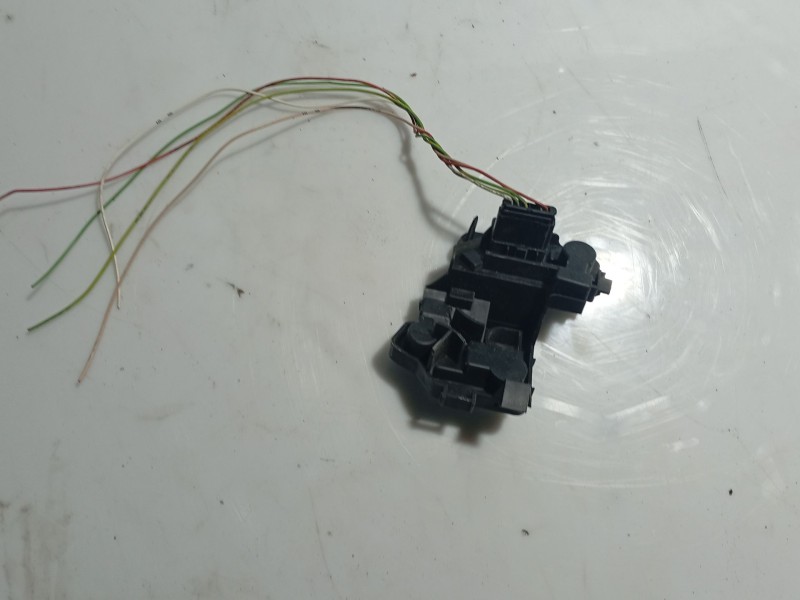 Recambio de portalamparas para peugeot 106 ii (1a_, 1c_) 1.1 i referencia OEM IAM 5961PTD  