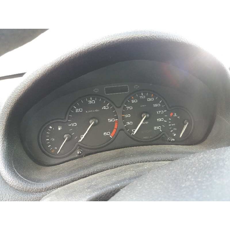 peugeot 206 berlina 1.4   |   0.98 - ... | 1998 | 75 cv / 55 kw del año 1998