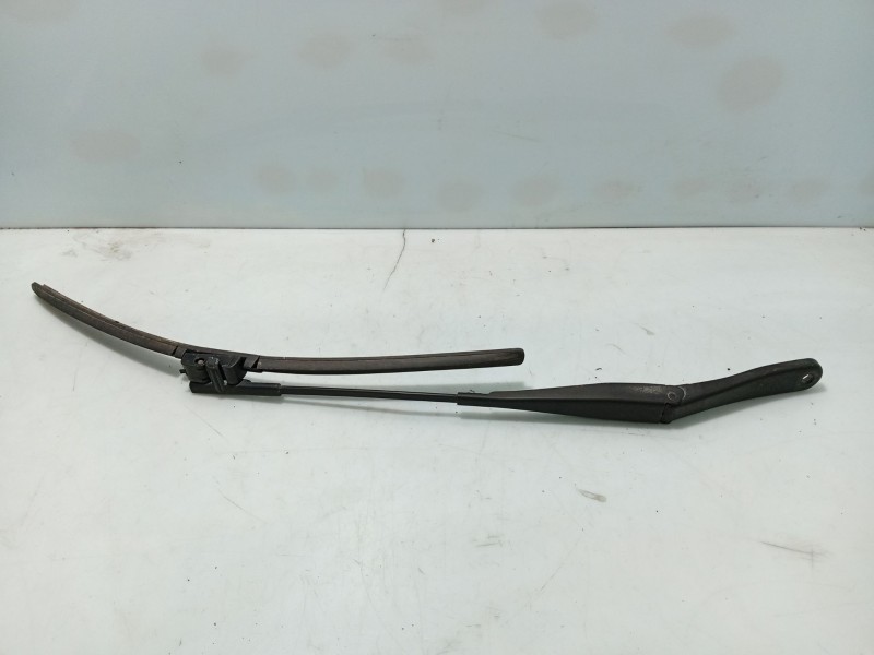 Recambio de brazo limpia delantero derecho para opel astra h (a04) 1.6 (l48) referencia OEM IAM 93178942  