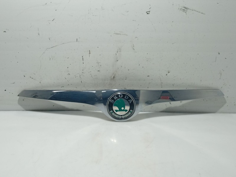 Recambio de moldura para skoda fabia ii (542) 1.4 tdi referencia OEM IAM   