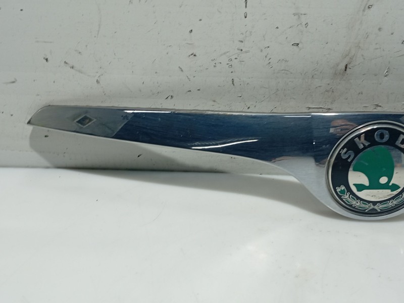 Recambio de moldura para skoda fabia ii (542) 1.4 tdi referencia OEM IAM   