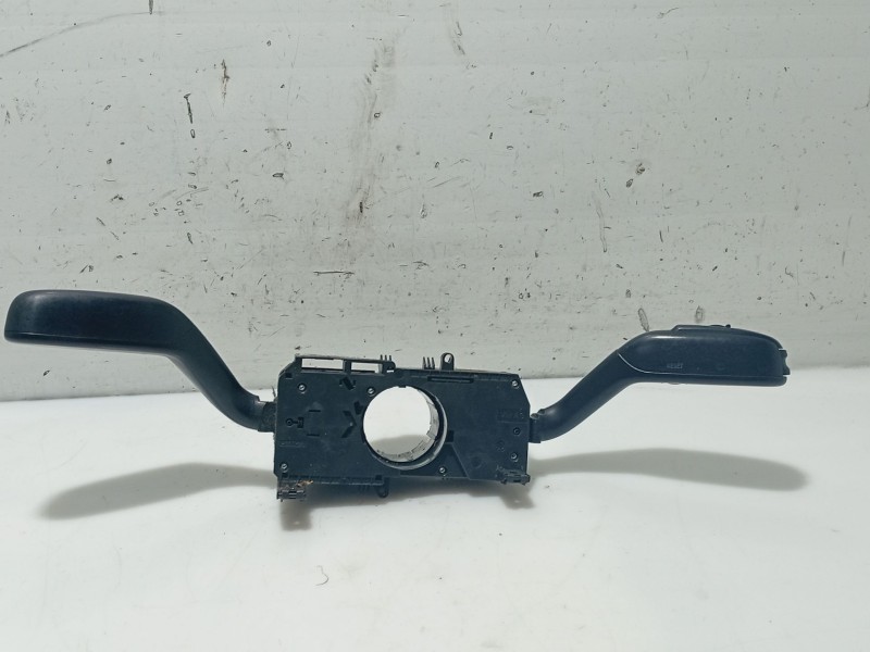 Recambio de mando volante para skoda fabia ii (542) 1.4 tdi referencia OEM IAM   